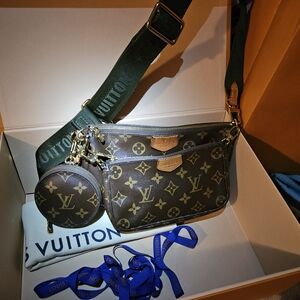 Louis Vuitton Multi Pochette Crossbody Hybrid Bag Green Strap Gold Chain Coin Pc